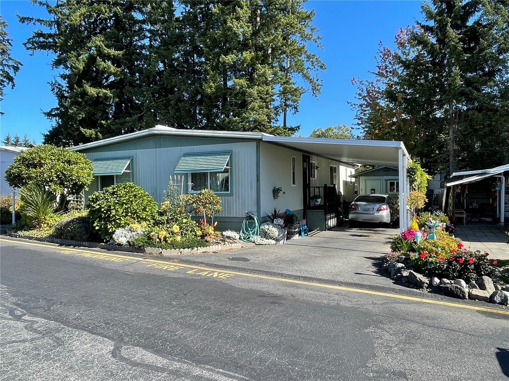 Photo of 3832 164th Street SW #17, Lynnwood, WA 98087 (MLS # 2591562)