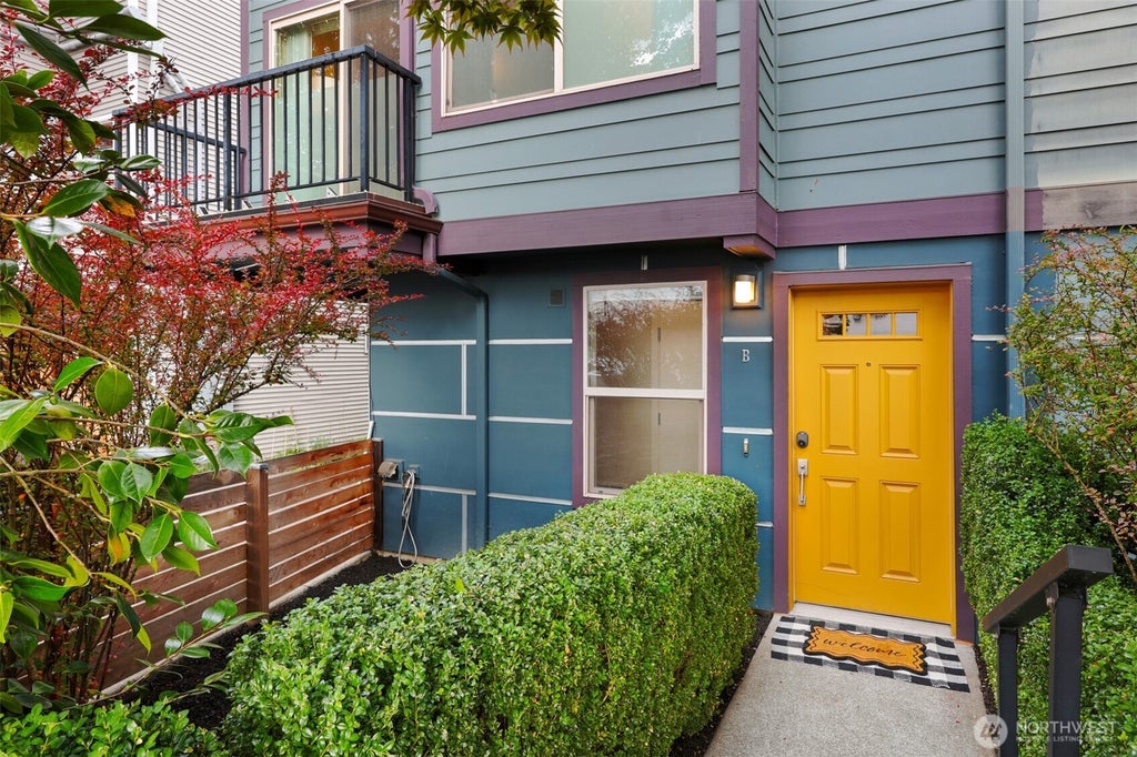 Photo of 12010 31st Avenue NE #B, Seattle, WA 98125 (MLS # 2578632)