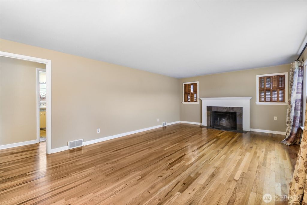 Photo of 5101 Delaware Avenue, Everett, WA 98203 (MLS # 2497737)