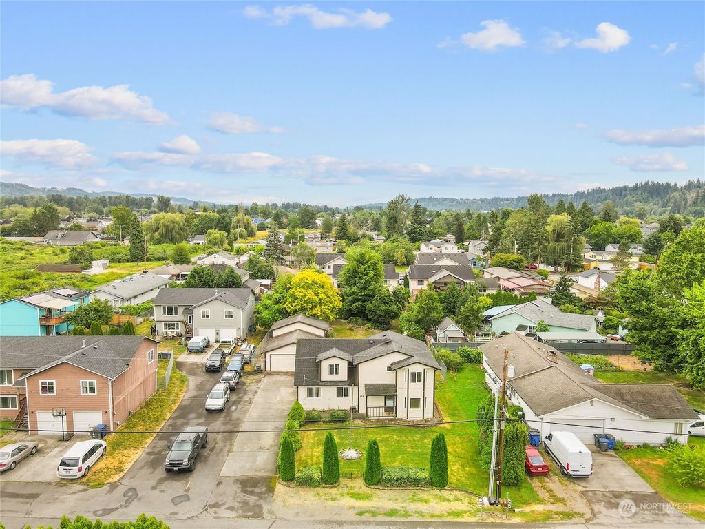 Photo of 328 6th Avenue N, Algona, WA 98001 (MLS # 2269097)
