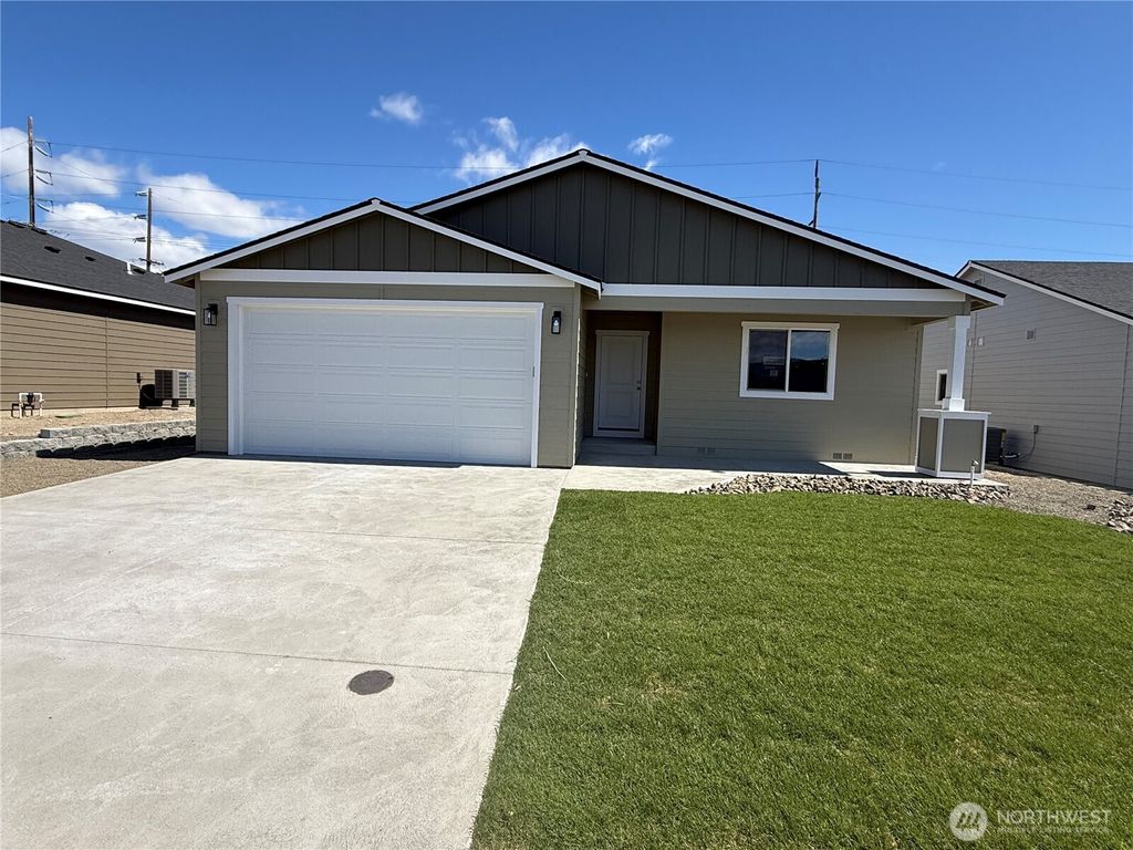Photo of 2480 Noah Street SE, East Wenatchee, WA 98802 (MLS # 2509209)
