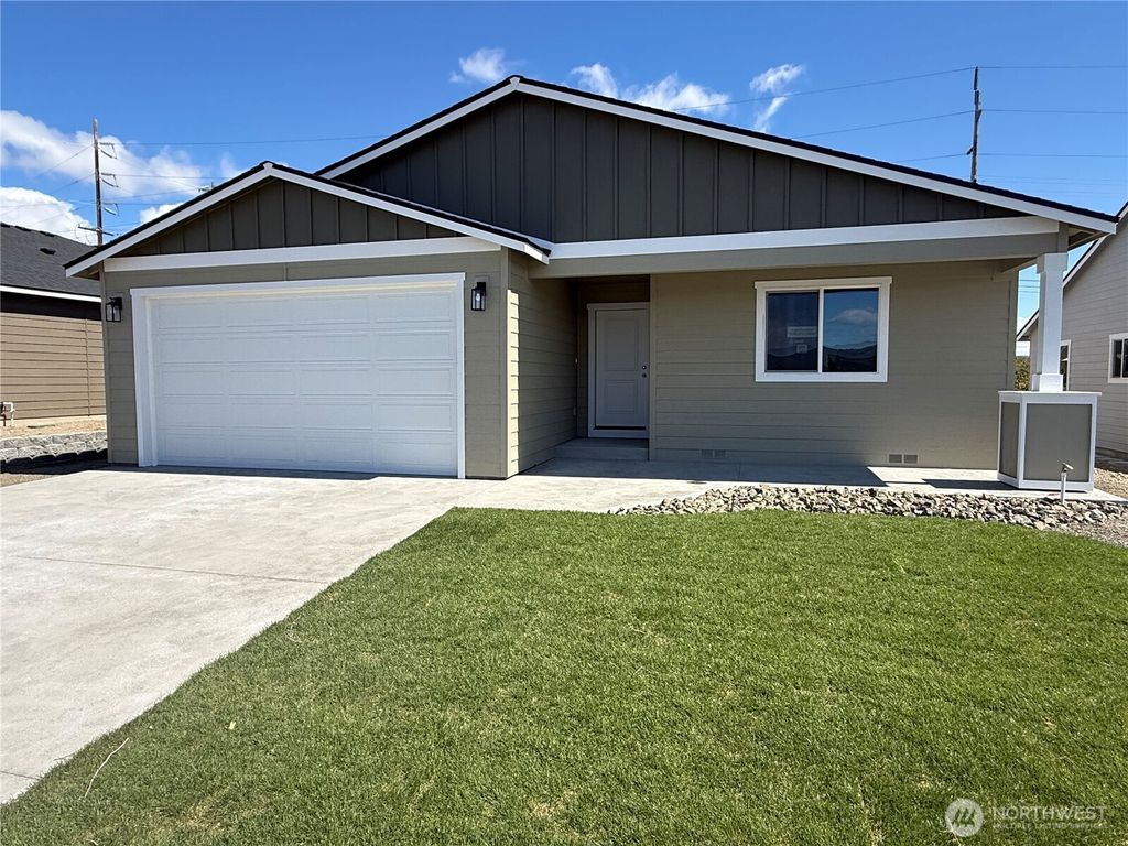 Photo of 2480 Noah Street SE, East Wenatchee, WA 98802 (MLS # 2509209)