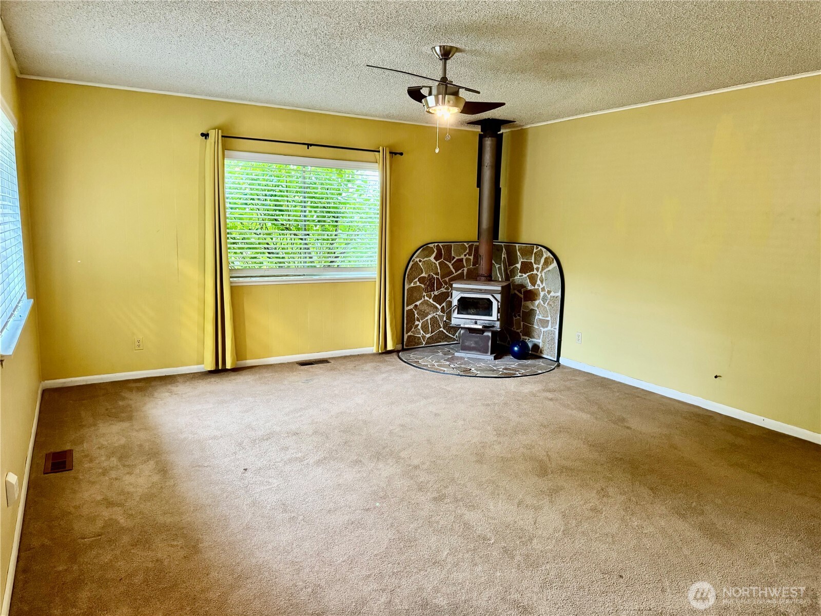 1203 Davis Avenue