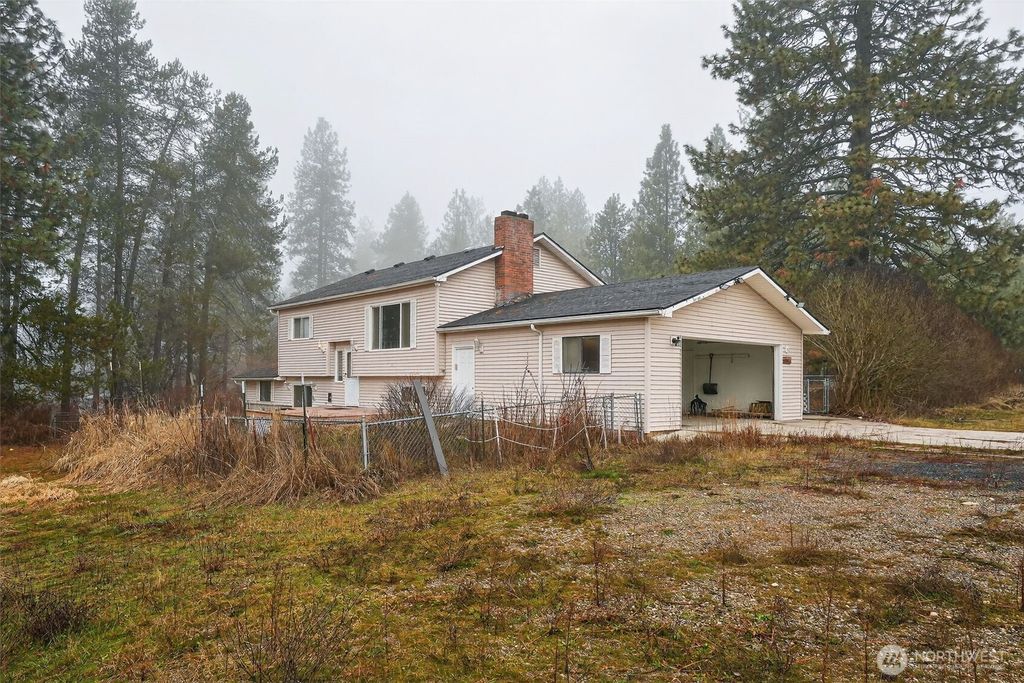 Photo of 38821 N Newport Highway, Elk, WA 99009 (MLS # 2467022)