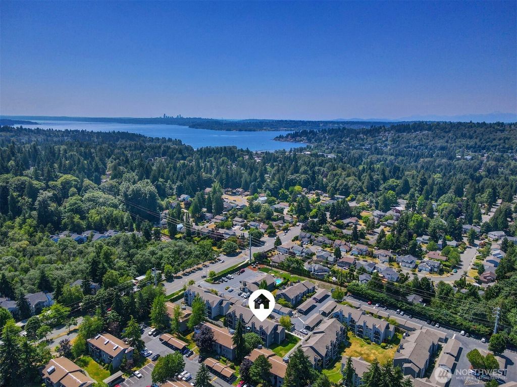 Photo of 12424 109th Court NE #D102, Kirkland, WA 98034 (MLS # 2336631)