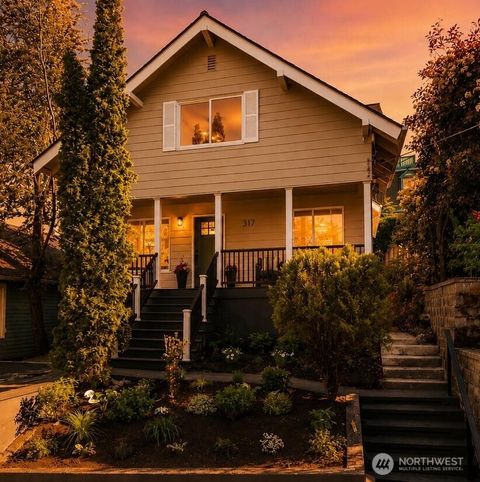 Photo of 317 NE 58th Street, Seattle, WA 98105 (MLS # 2522919)