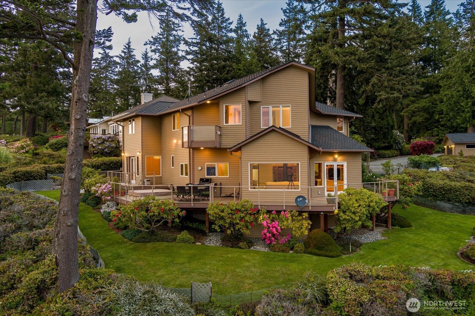 307 Lake Hancock Drive