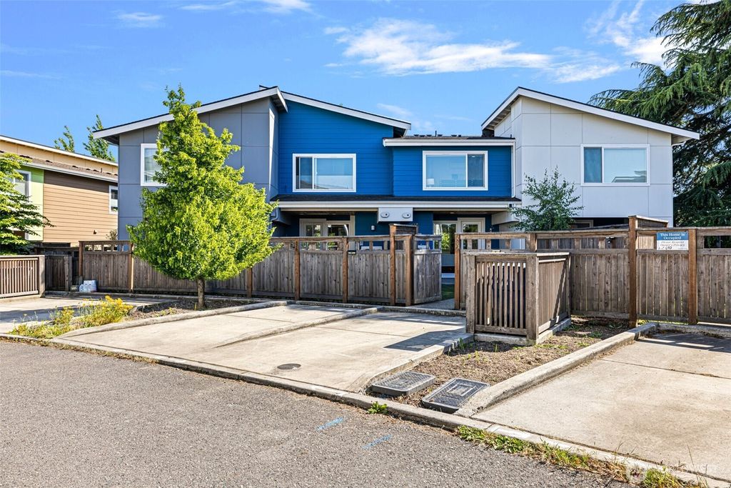 Photo of 684 SW 100th Street, Seattle, WA 98106 (MLS # 2382876)
