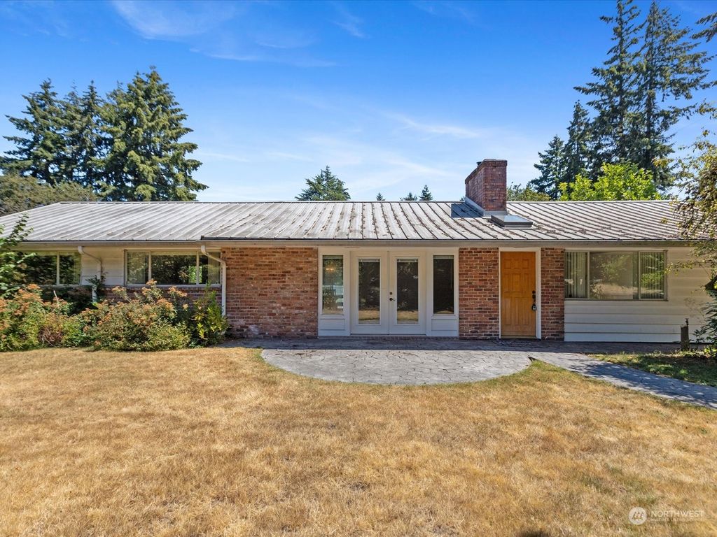 Photo of 1034 108th Avenue SE, Bellevue, WA 98004 (MLS # 2274417)