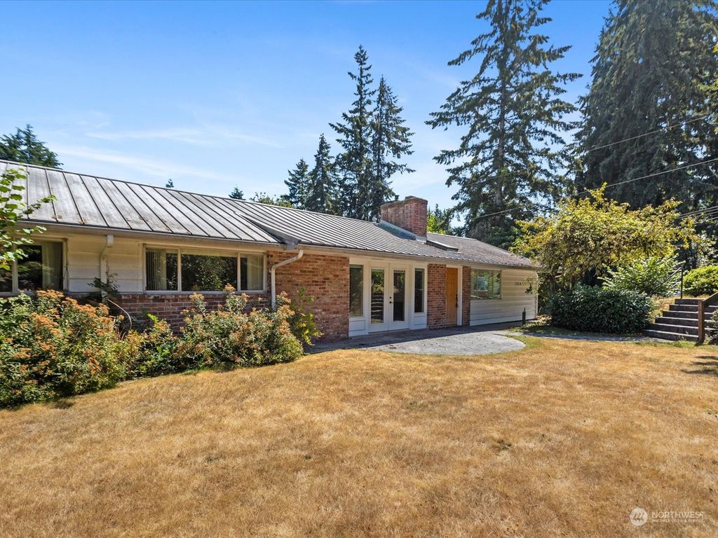 Photo of 1034 108th Avenue SE, Bellevue, WA 98004 (MLS # 2274417)