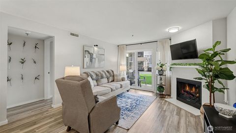 Photo of 250 NW Dogwood Street #E-102, Issaquah, WA 98027 (MLS # 2470177)