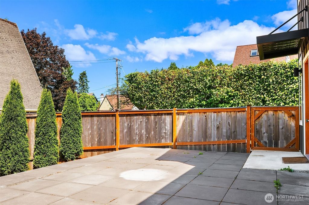 Photo of 7747 2nd Avenue NE, Seattle, WA 98115 (MLS # 2541572)