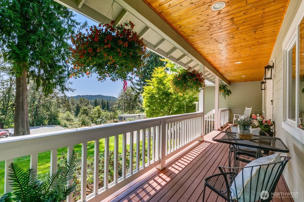 Photo of 14909 180th Place SE, Snohomish, WA 98290 (MLS # 2549272)