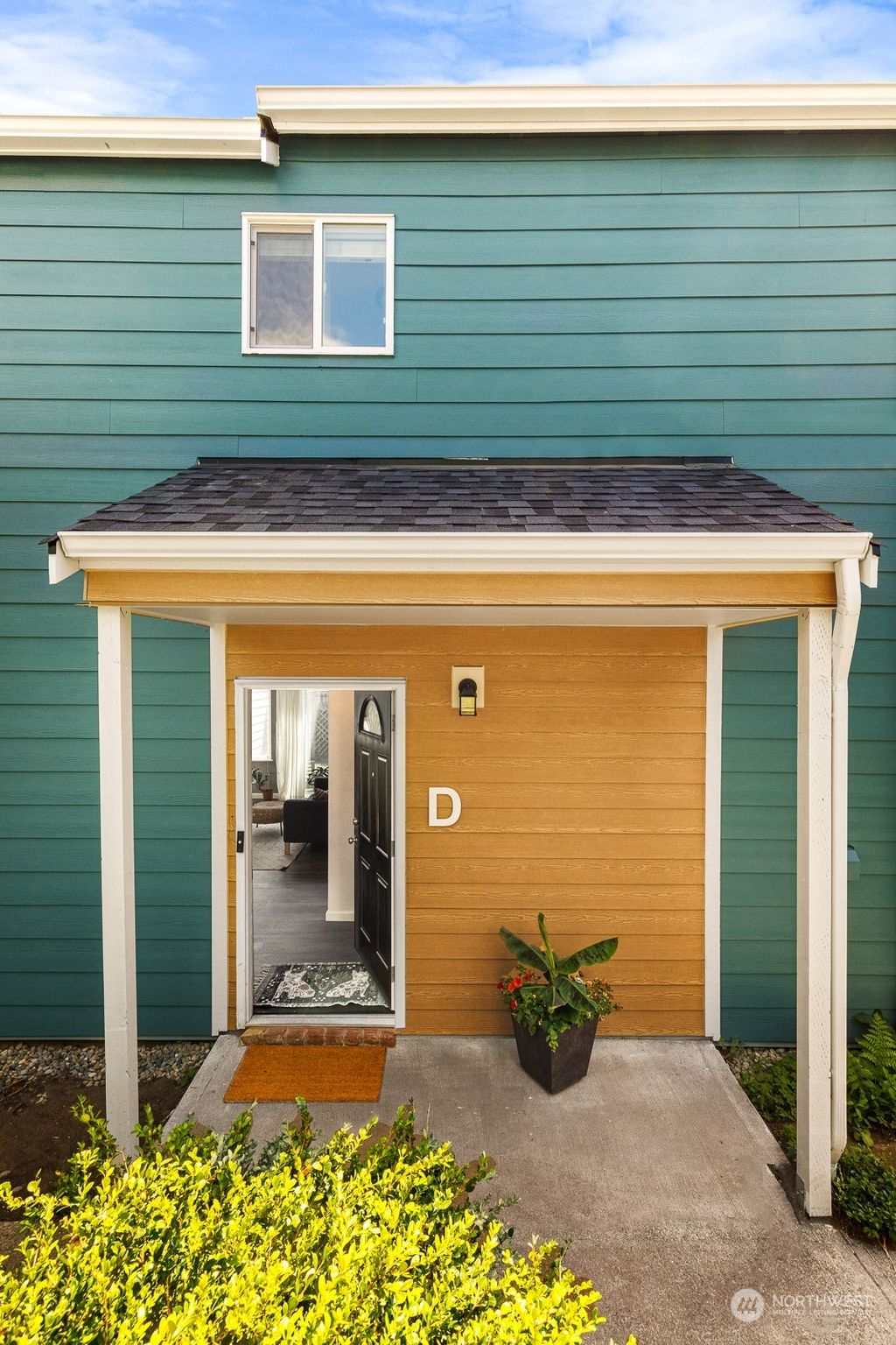 Photo of 8418 26th Avenue SW #D, Seattle, WA 98106 (MLS # 2127974)