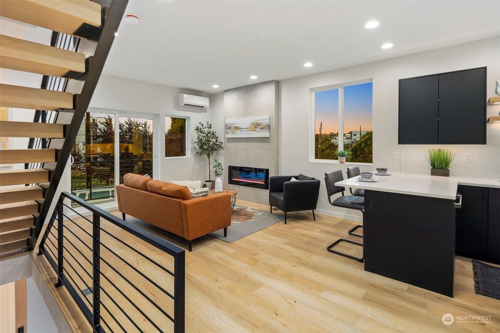 Photo of 922 NW 57th Street #A, Seattle, WA 98107 (MLS # 2293537)