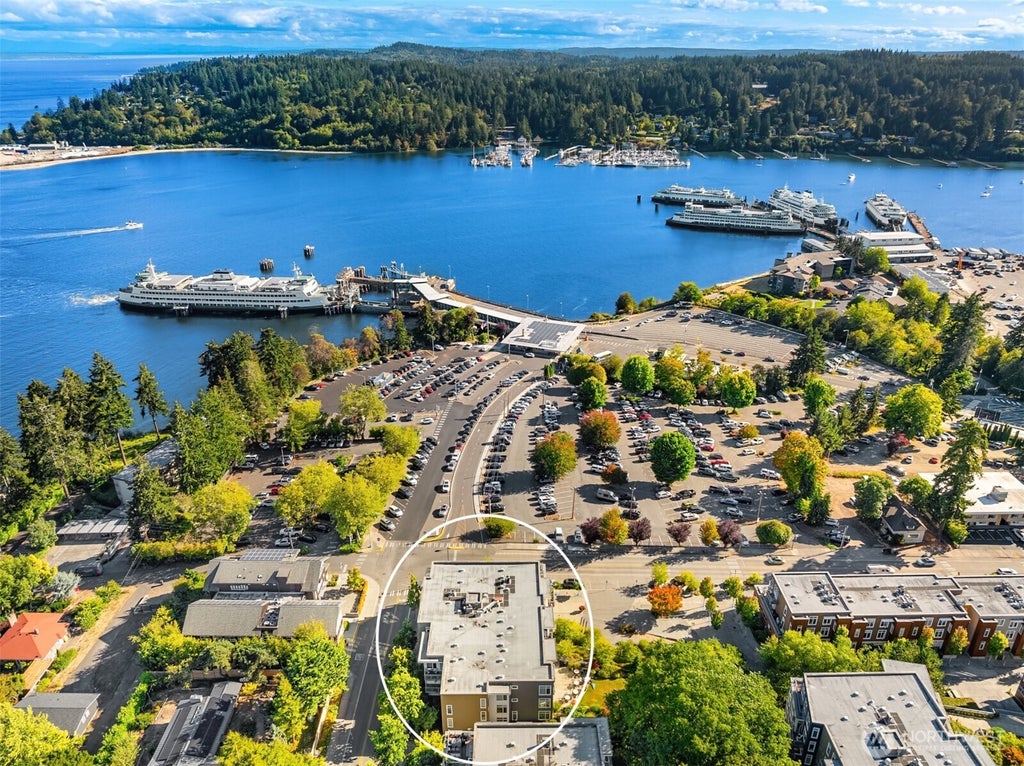 Photo of 125 Ferncliff Avenue NE #E242, Bainbridge Island, WA 98110 (MLS # 2591688)