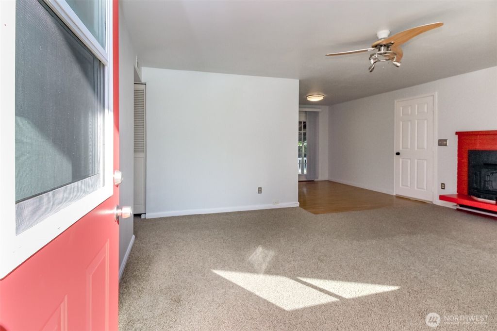 Photo of 2720 SW 332 Court, Federal Way, WA 98023 (MLS # 2433812)