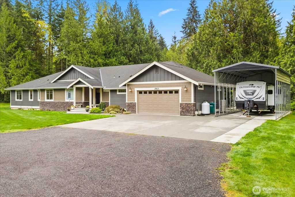 Photo of 2923 165th Drive SE, Snohomish, WA 98290 (MLS # 2505552)