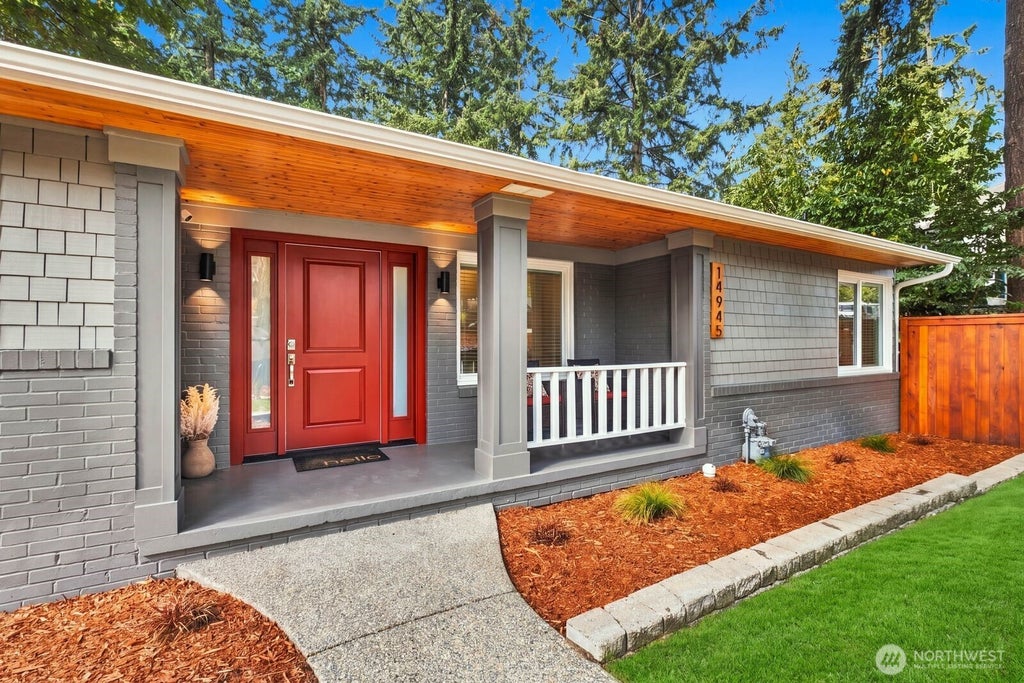 Photo of 14945 22nd Avenue SW, Burien, WA 98166 (MLS # 2581887)