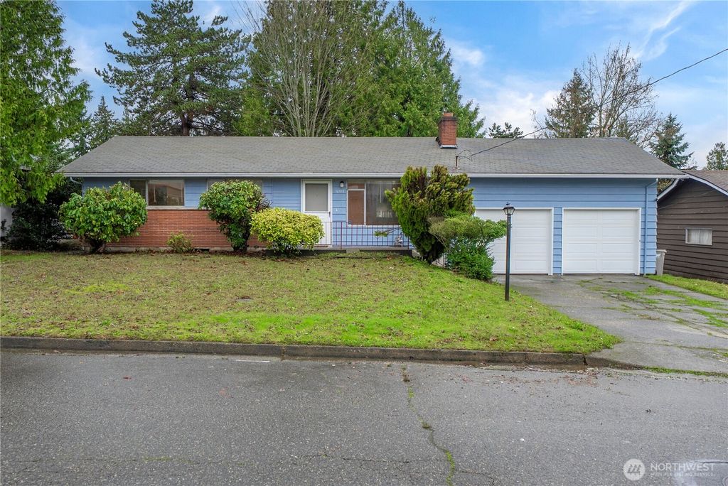 Photo of 10515 SE 232nd Street, Kent, WA 98031 (MLS # 2461577)
