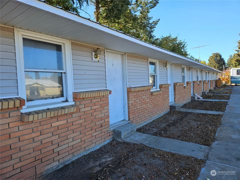 Photo of 415 W Main Street, Almira, WA 99103 (MLS # 2331595)
