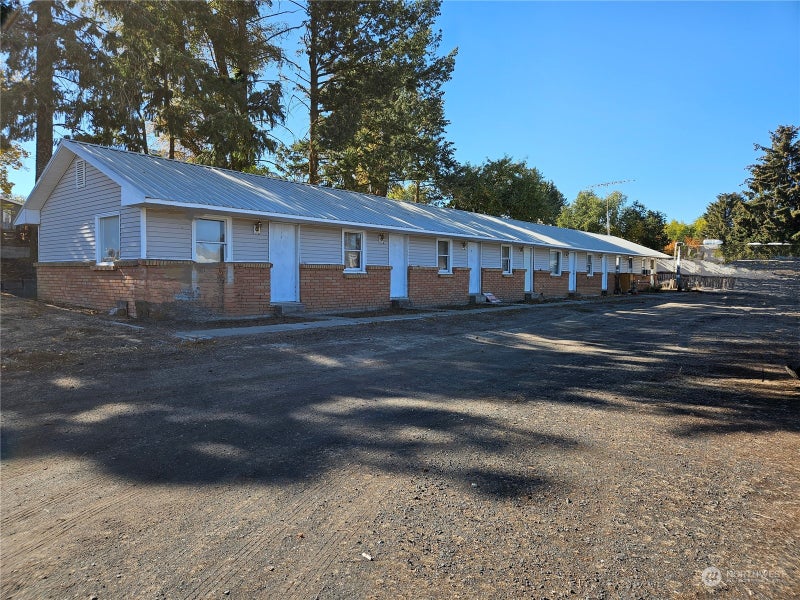 415 W Main Street