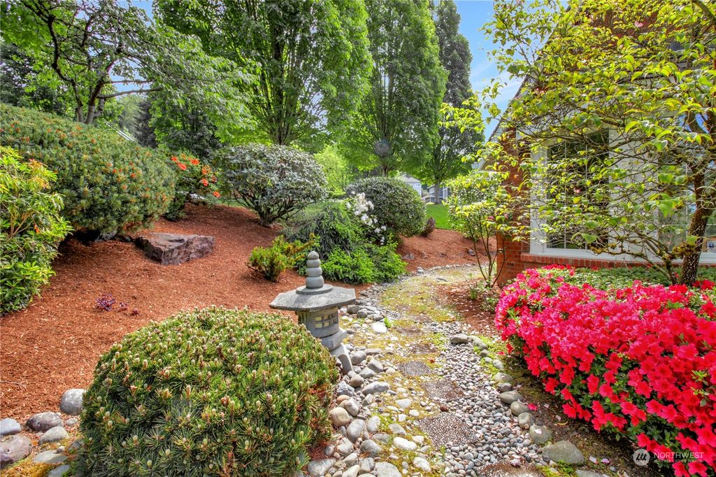 Photo of 15515 102nd Avenue NE, Bothell, WA 98011 (MLS # 2237261)