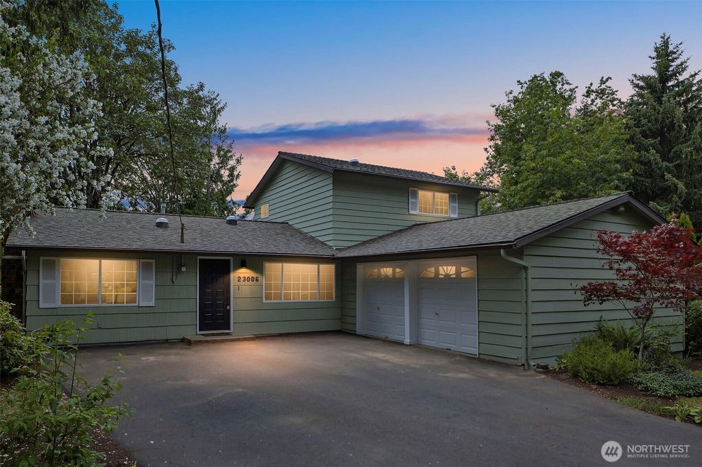 Photo of 23006 67th Place W, Mountlake Terrace, WA 98043 (MLS # 2344788)