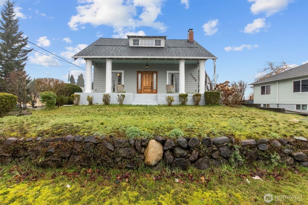 Photo of 1103 Ohio Ave Ave, Bremerton, WA 98337 (MLS # 2476851)