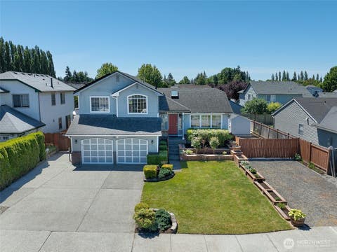 Photo of 5726 67th Street NE, Marysville, WA 98270 (MLS # 2543033)