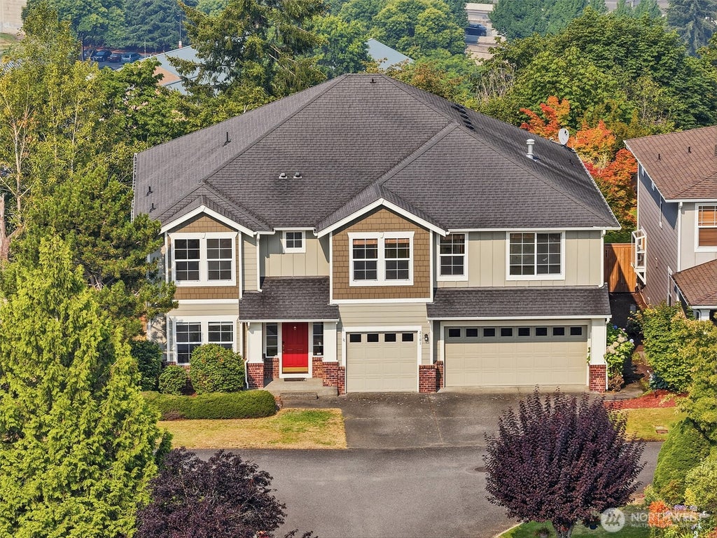 Photo of 2101 SE 2nd Place, Renton, WA 98056 (MLS # 2567944)