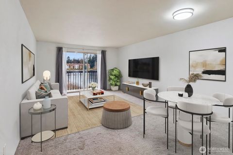 Photo of 31003 14th Avenue S #C4, Federal Way, WA 98003 (MLS # 2345790)