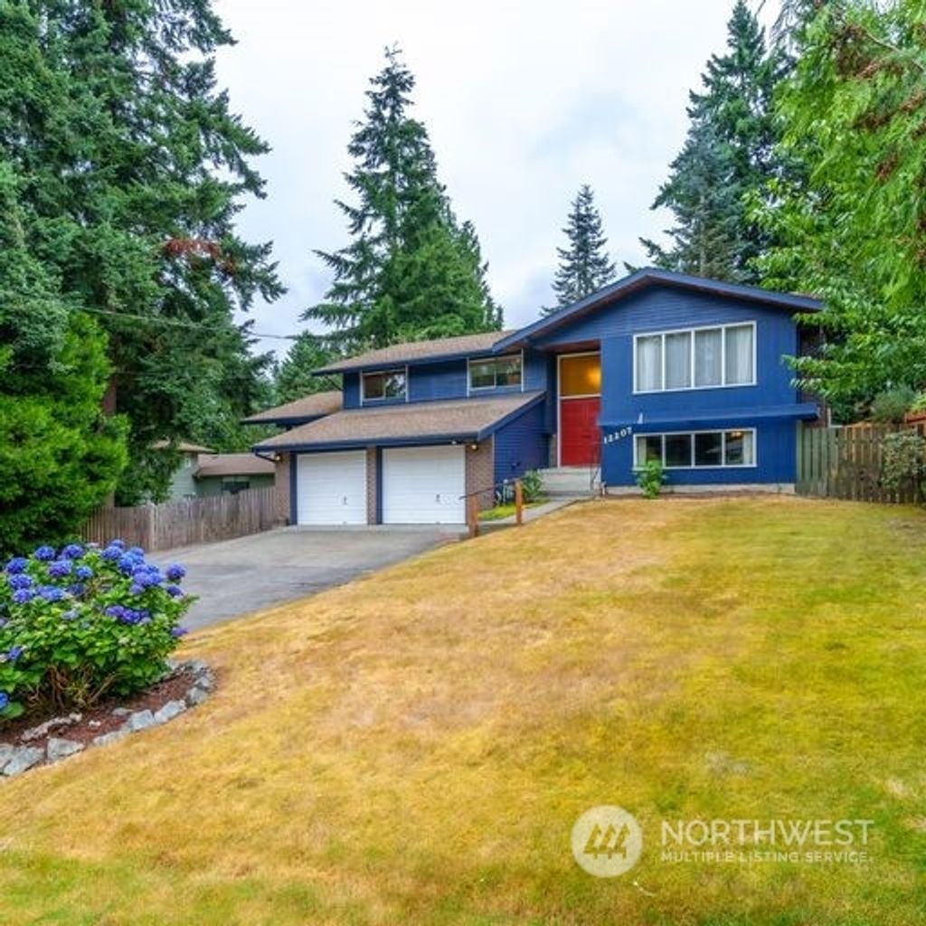 Photo of 12207 11th Drive SE, Everett, WA 98208 (MLS # 2141581)