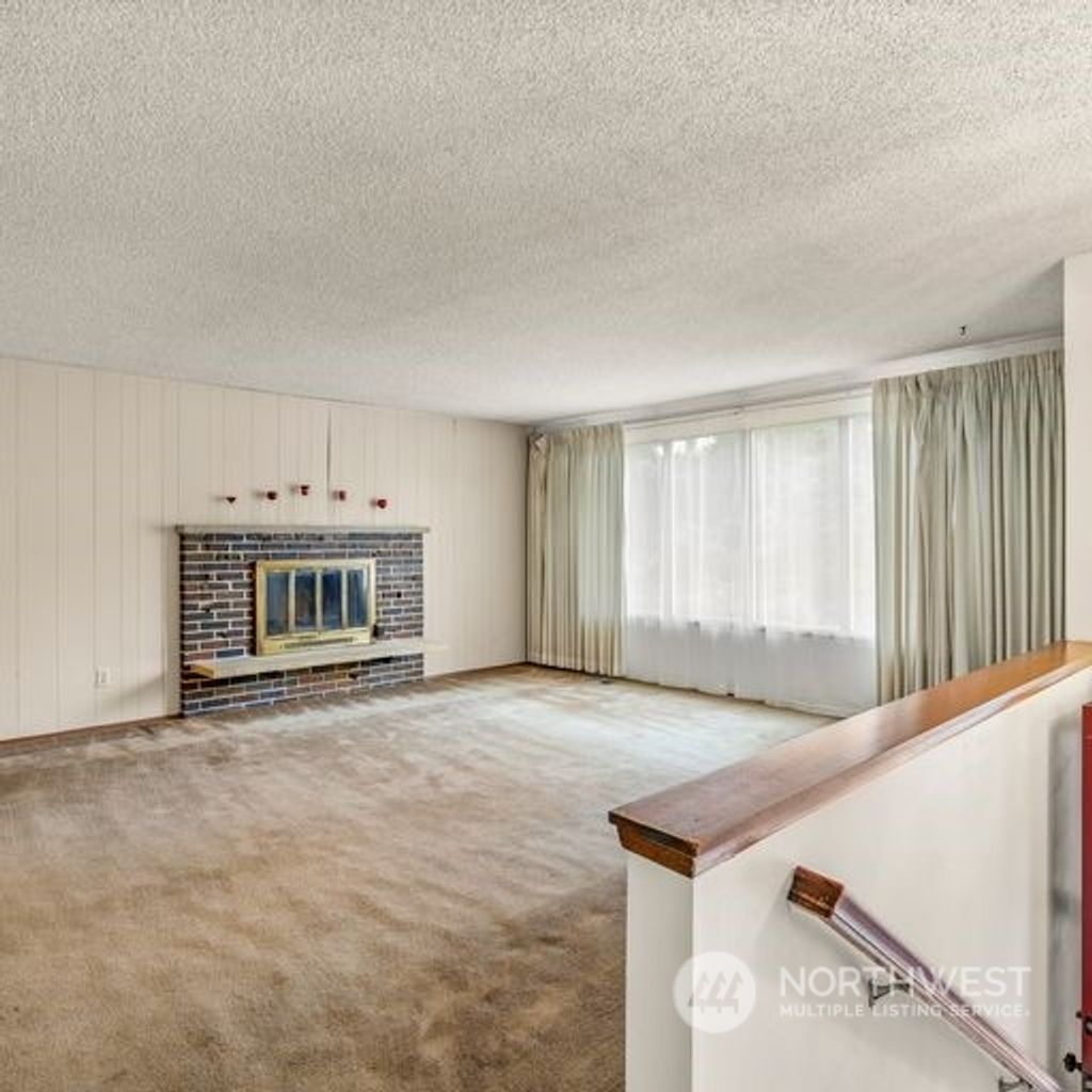 Photo of 12207 11th Drive SE, Everett, WA 98208 (MLS # 2141581)