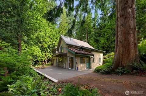 Photo of 2913 Broad Street, Bellingham, WA 98225 (MLS # 2577227)