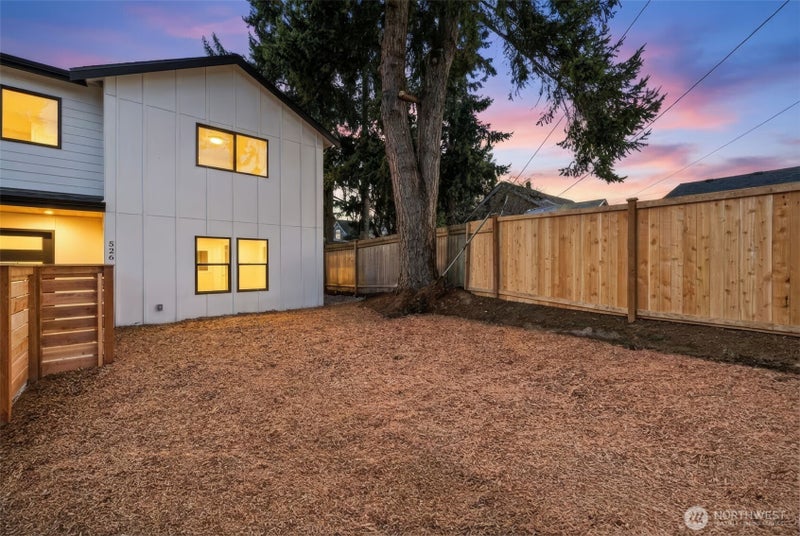 526 N 100th Street