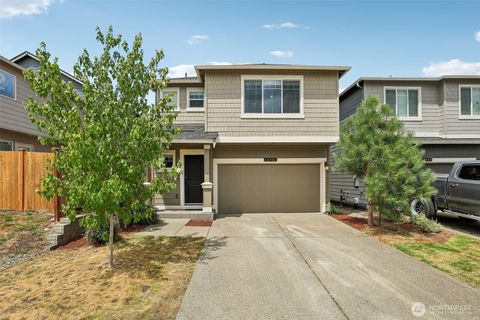 Photo of 18784 108th Avenue E, Puyallup, WA 98374 (MLS # 2550115)
