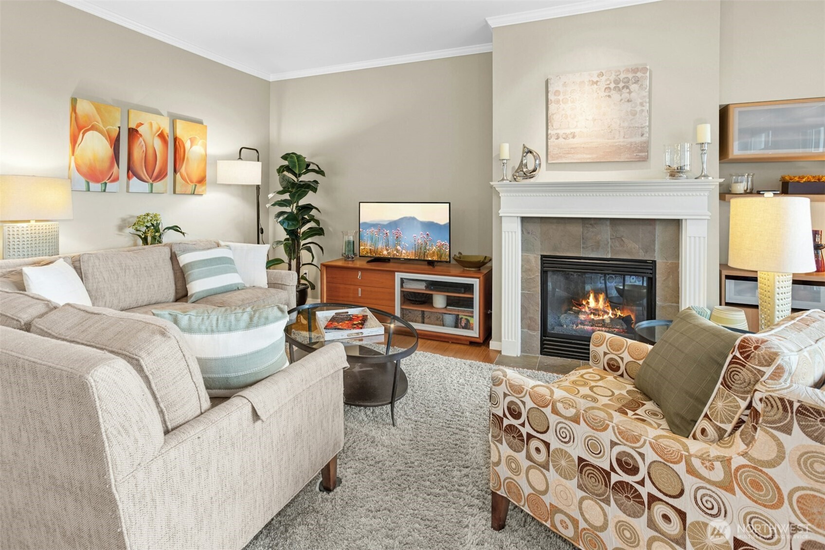 1950 Alaskan Way 128