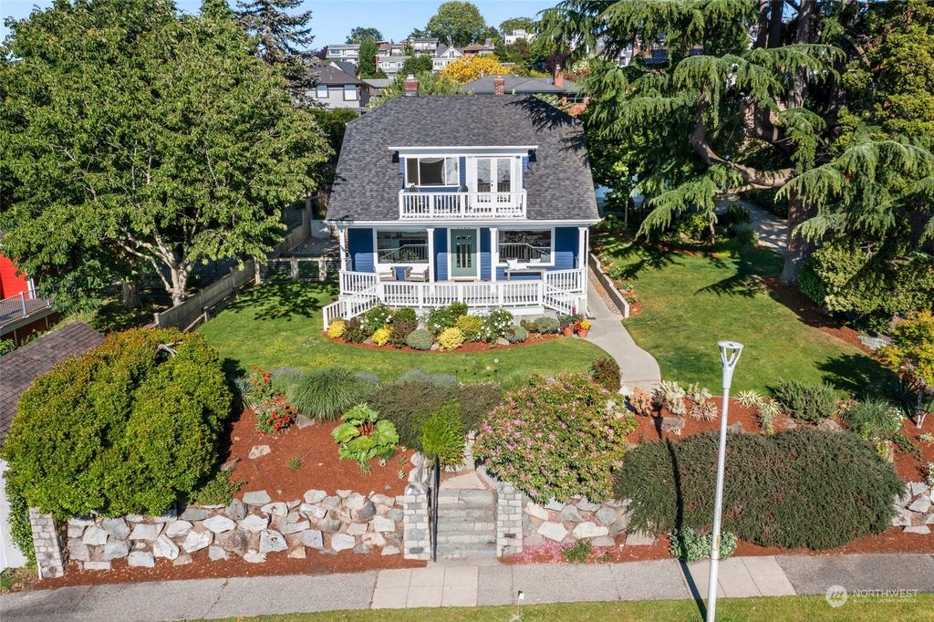 Photo of 6752 41st Avenue SW, Seattle, WA 98136 (MLS # 2246705)