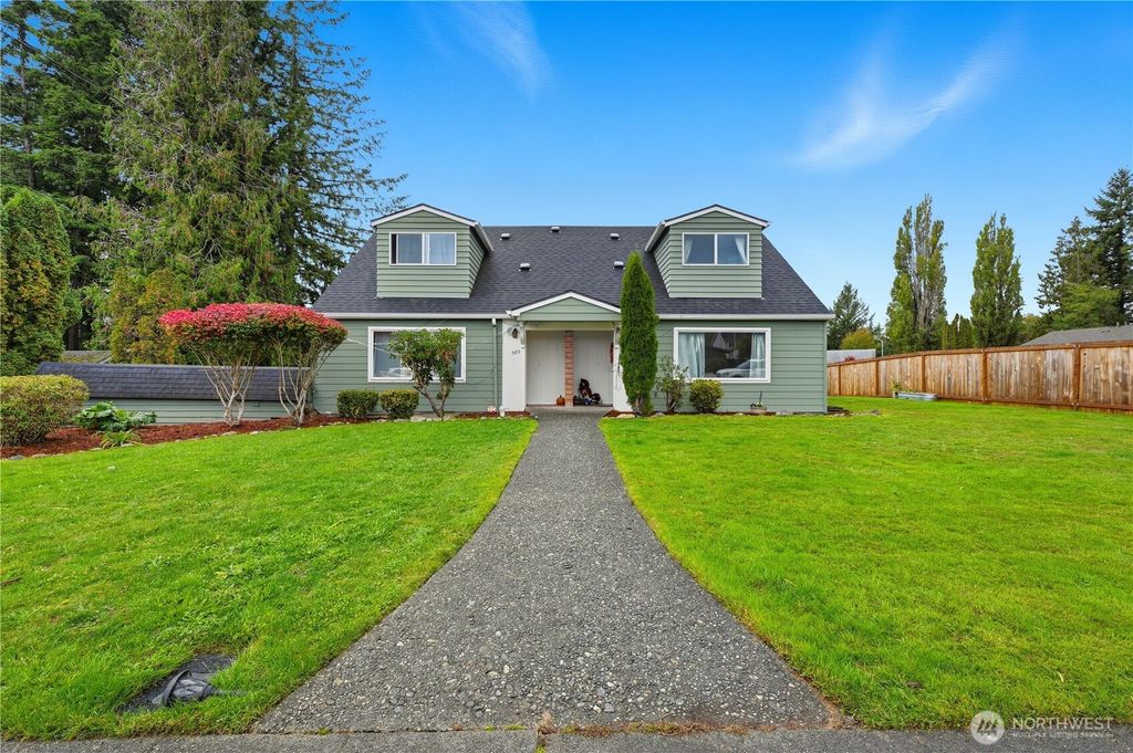 Photo of 507 3rd Street, Sultan, WA 98294 (MLS # 2448371)