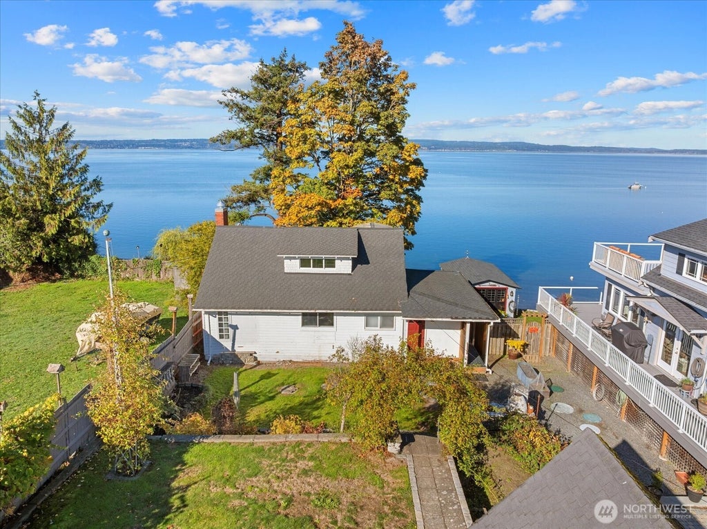 Photo of 19008 Soundview Dr NW DR, Stanwood, WA 98292 (MLS # 2592726)