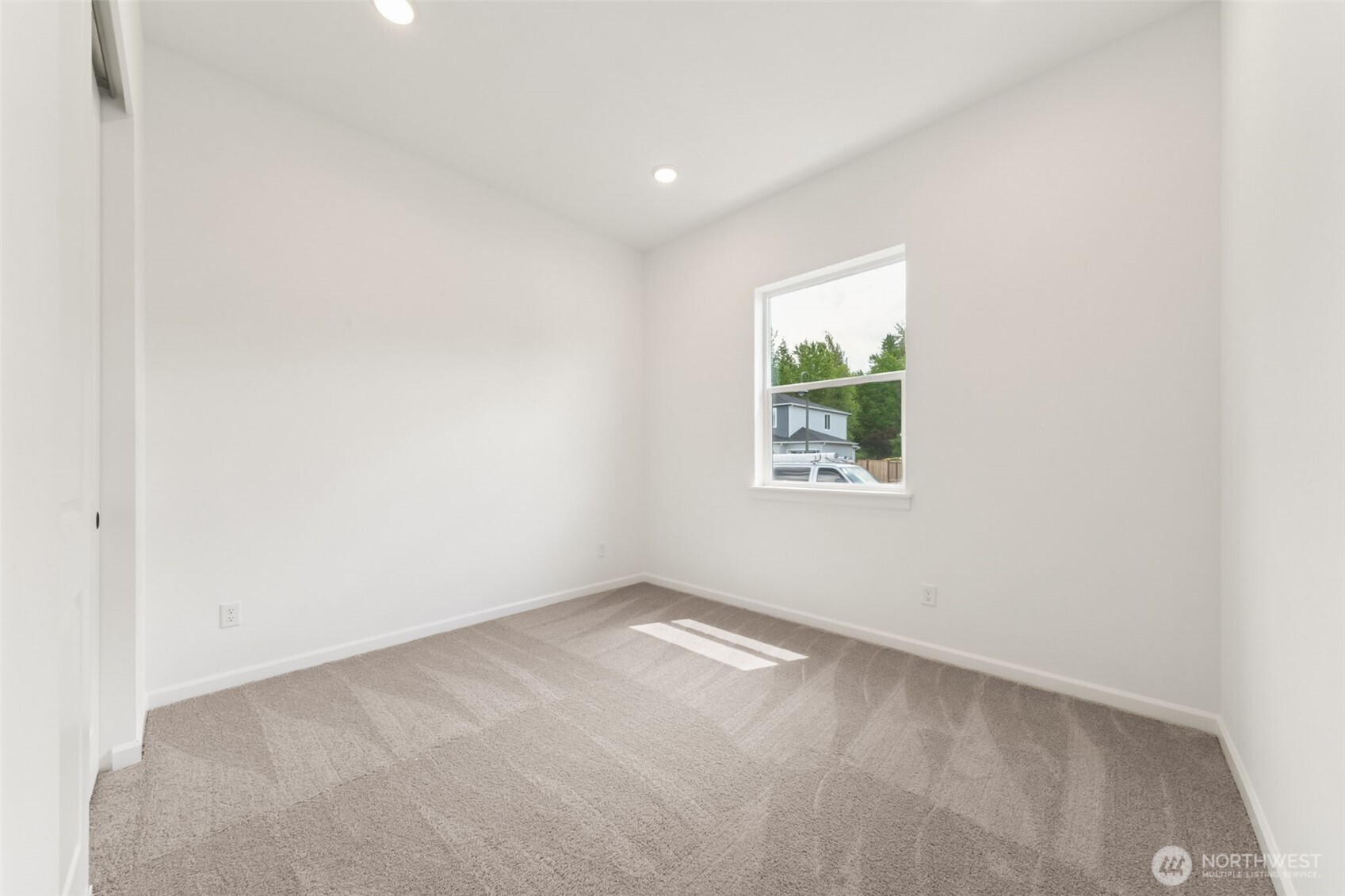932 Lucas Avenue 21