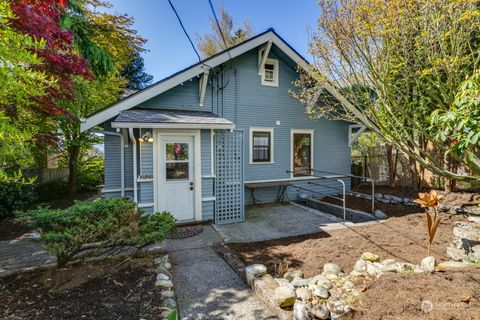 A home in Everett