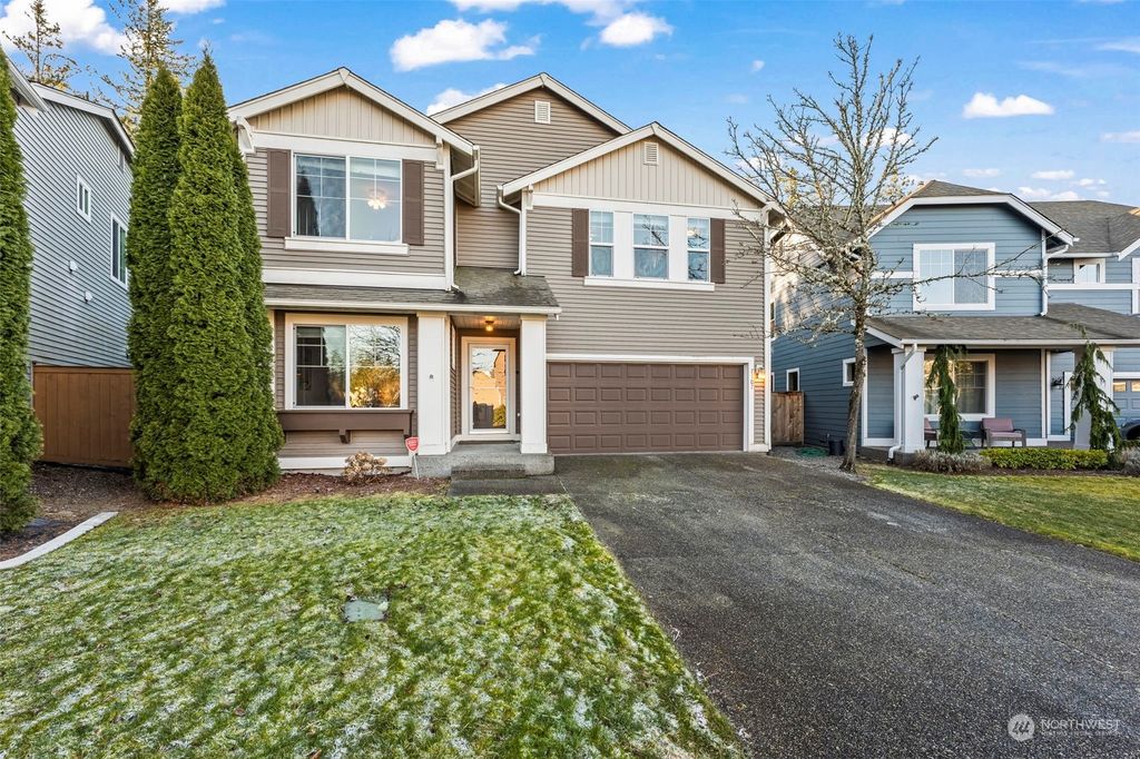 Photo of 7107 Strouf Avenue SE, Snoqualmie, WA 98065 (MLS # 2326517)