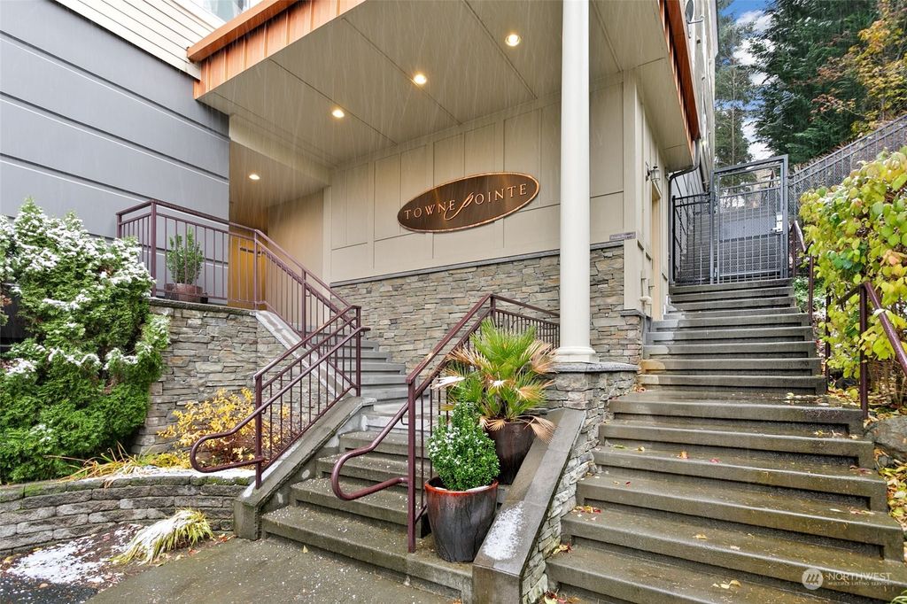 Photo of 8850 Redmond Woodinville Road NE #405, Redmond, WA 98052 (MLS # 2019775)