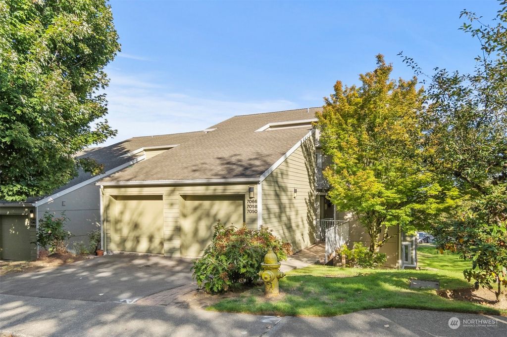 Photo of 7066 155th Place NE, Redmond, WA 98052 (MLS # 2295274)