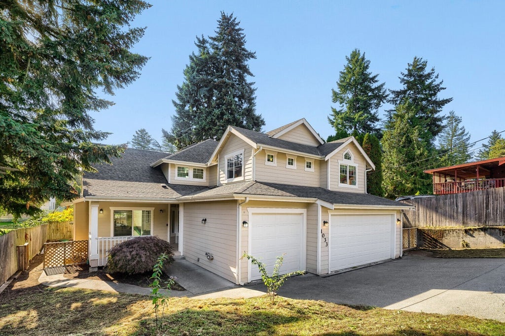 Photo of 1033 S 128th Street, Burien, WA 98168 (MLS # 2595770)