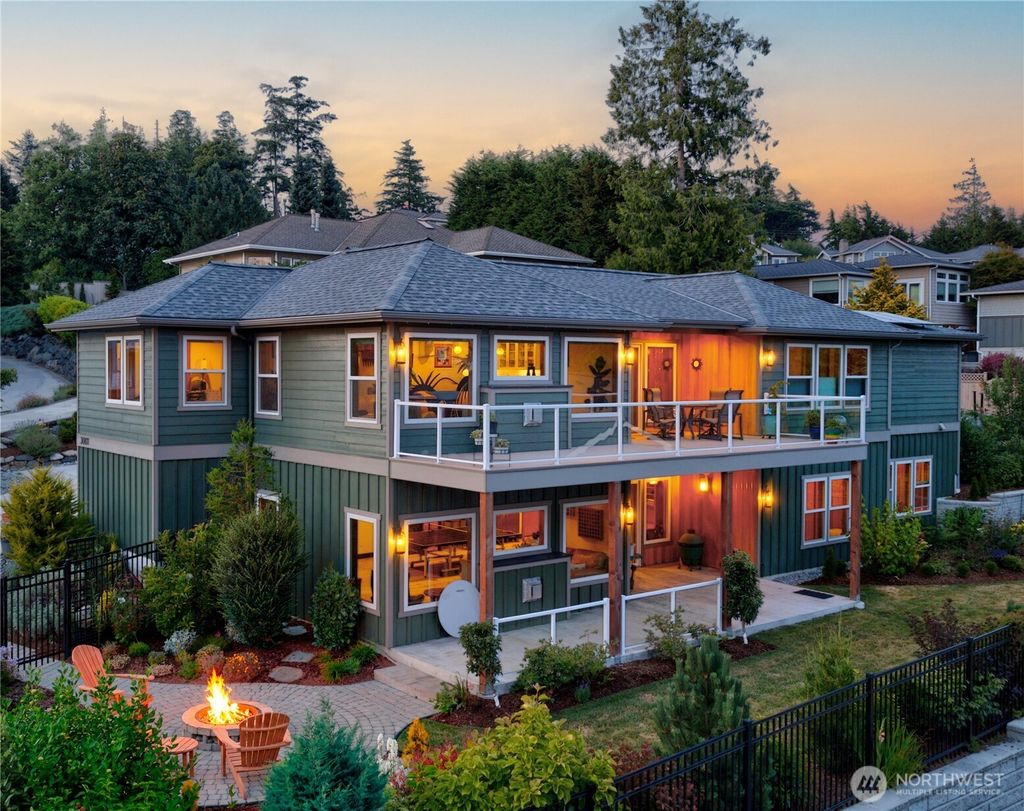Photo of 3007 Meridian Court, Anacortes, WA 98221 (MLS # 2549944)