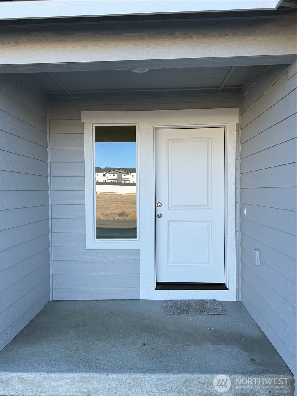 Photo of 2408 2nd Street SE, East Wenatchee, WA 98802 (MLS # 2461582)