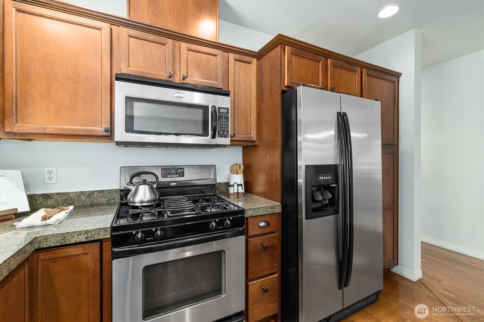 Seattle, Washington 98126, United States, 2 Bedrooms Bedrooms, ,2 BathroomsBathrooms,Residential,Active,168679